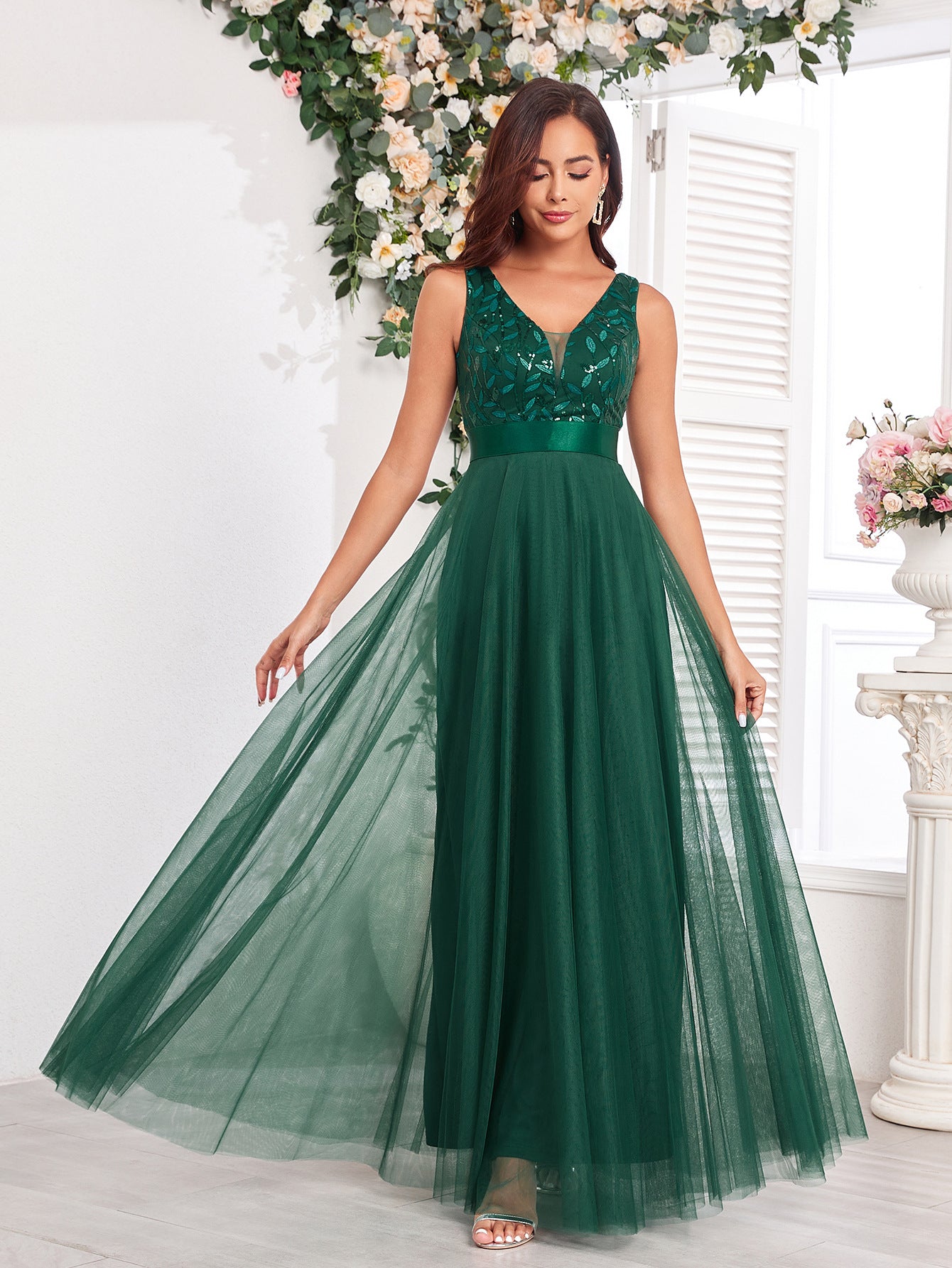 Multicolor Stitching Stretch Waist Sleeveless Double V-neck Evening Gown Tulle Embroidered Long Elegant A Big Swing Party Gown
